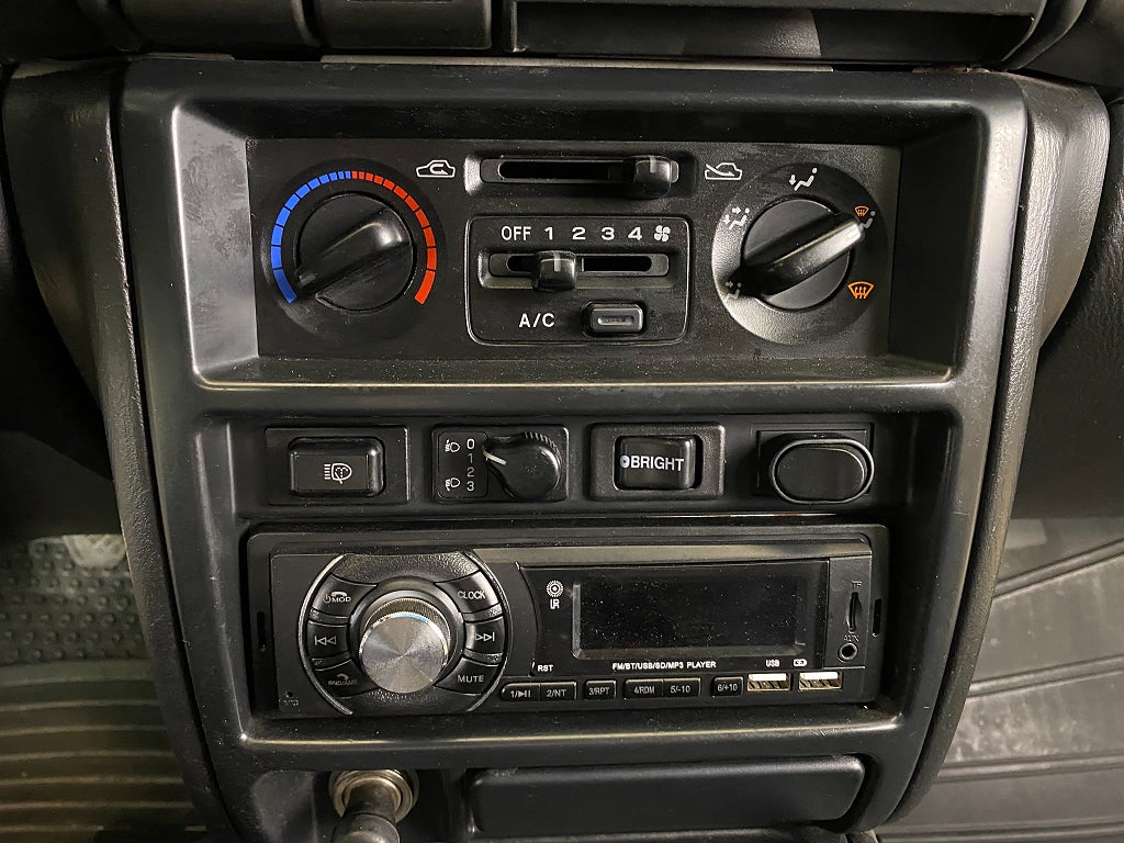 Car Image car-172701-a6242560ffd25436436028f40d432f4a