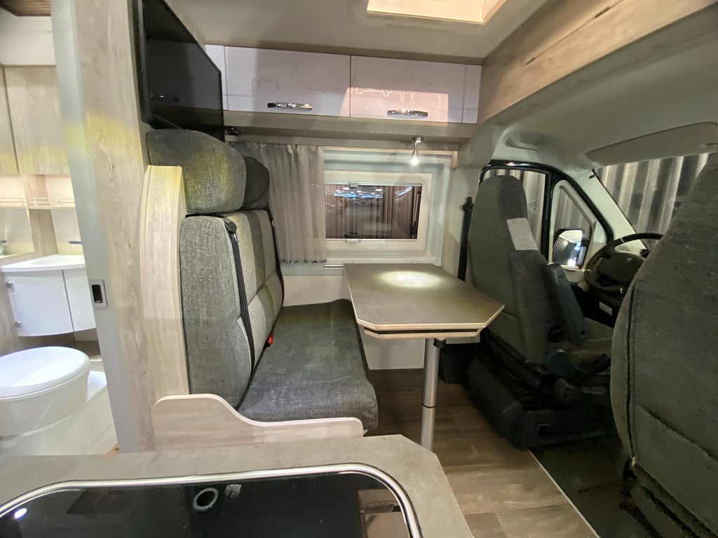Car Image car-173235-e2b3d21f4070f10d35b5d2af9ee2c881