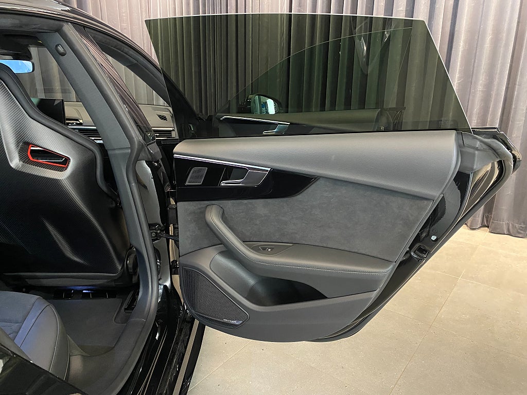 Car Image car-173237-99e76a9df16fd0f81425e4cbeadfc070