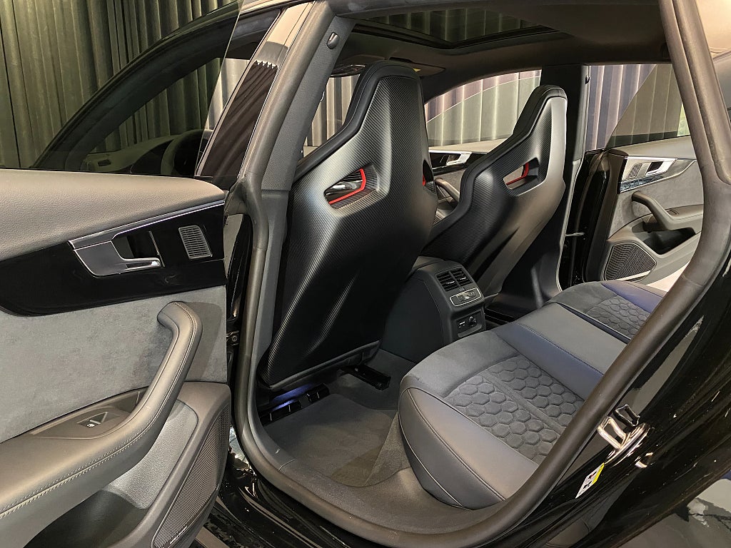 Car Image car-173237-b6dc5f8b9bfbb0d8d51c885e950f03ae