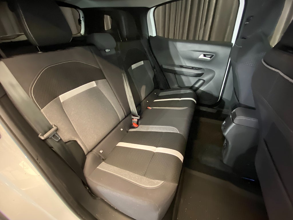 Car Image car-174242-04d0731a11c645f8d8c9c0be6eb56567