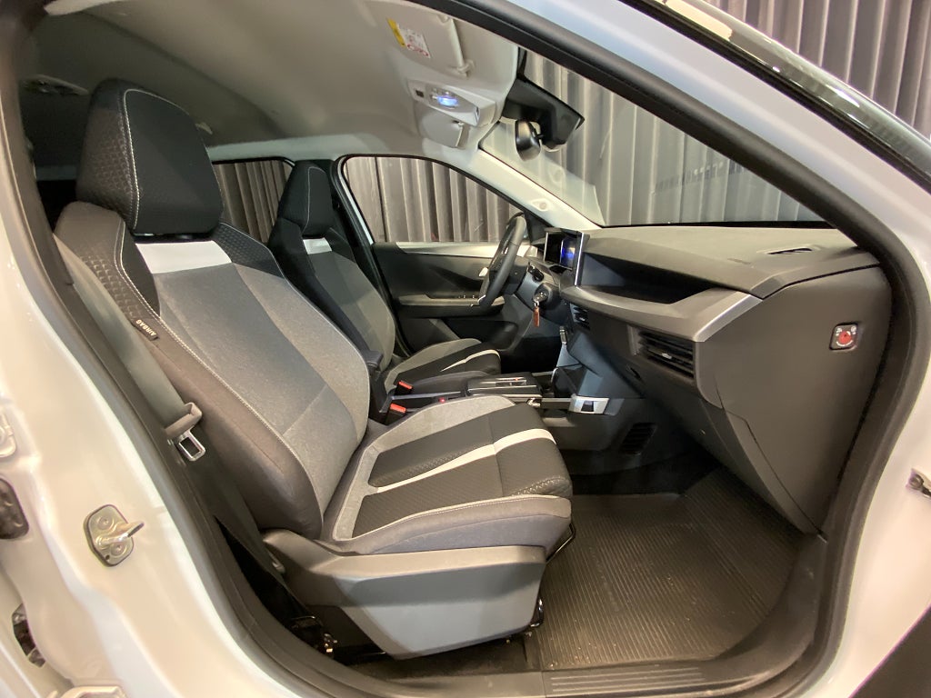 Car Image car-174242-e558ca6b793671d13b173f9fad869b80