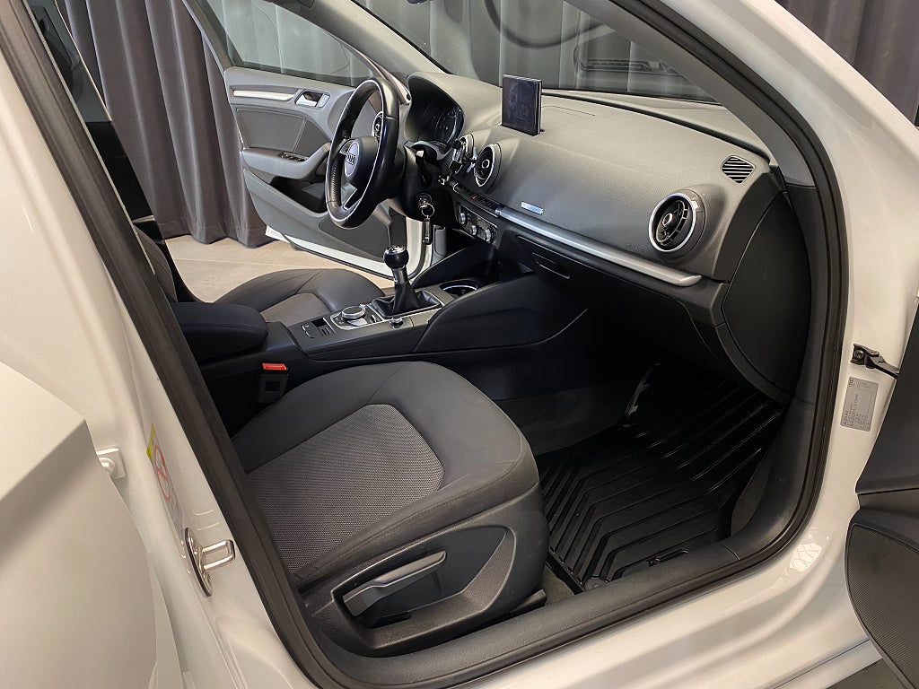 Car Image car-174319-0c164156e03f9aaf2aff4bb3fb4787d4