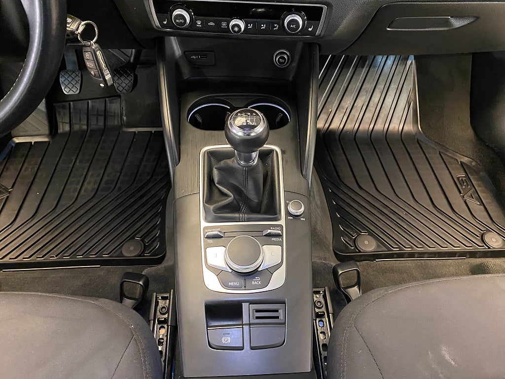 Car Image car-174319-140e89f7359c9062855781ba3d50fb5d