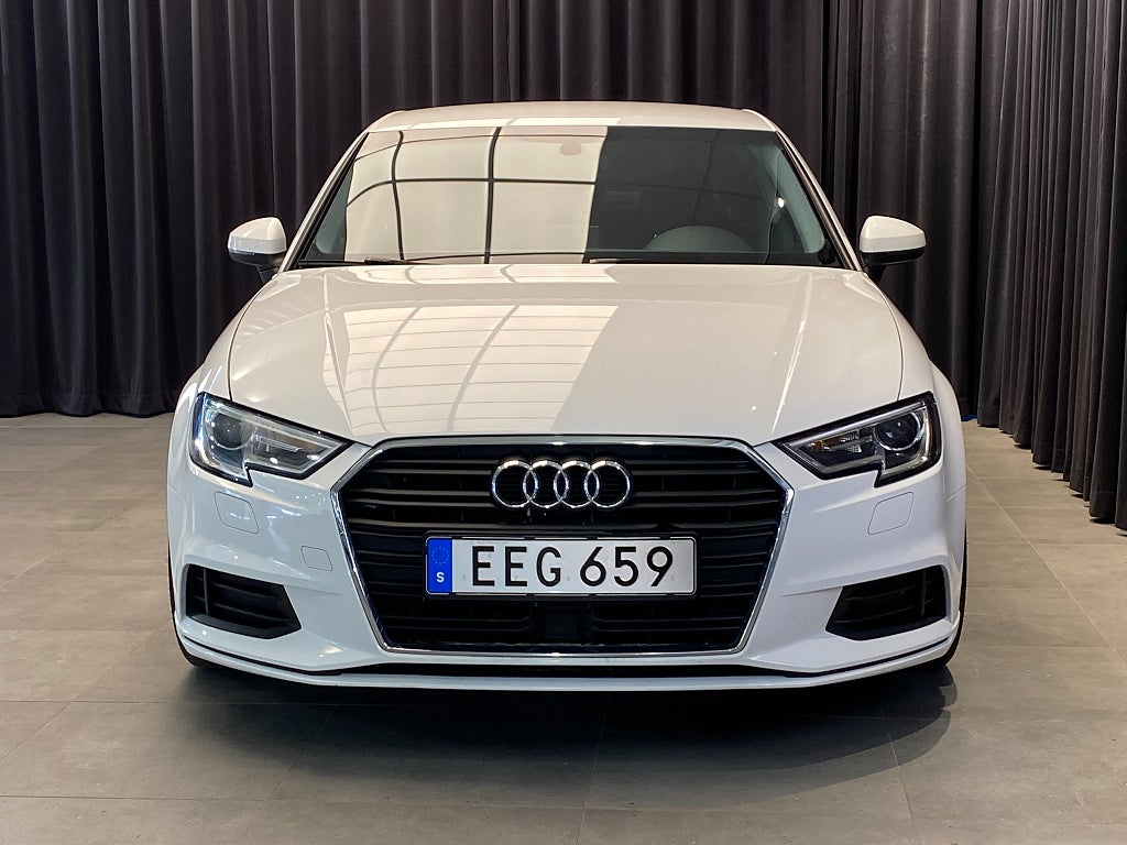 Car Image car-174319-510243eb95a0810a5c2bd8a6a0eaca92