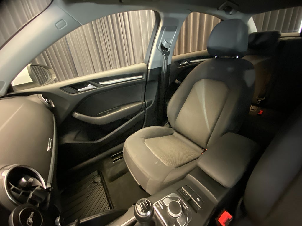 Car Image car-174319-7eab19019a6e8e3f72aa59bdec29a2a8
