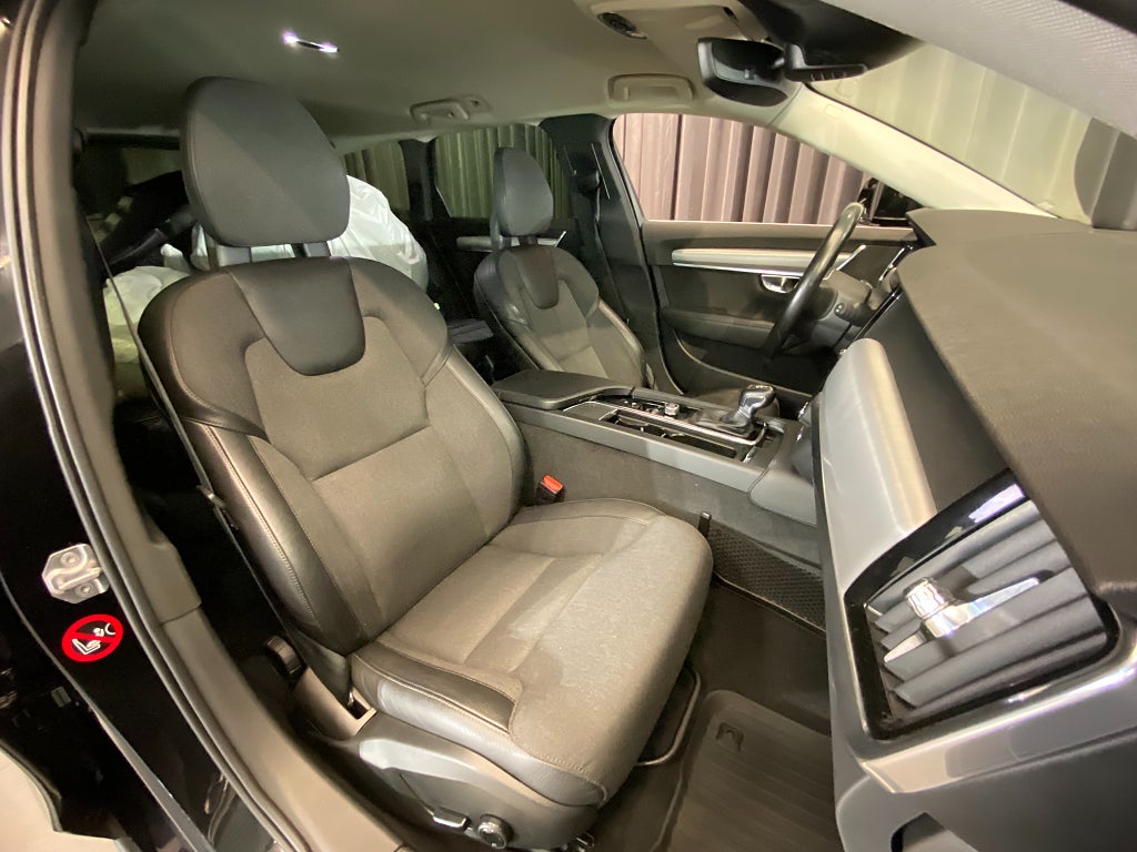 Car Image car-175014-a28aae18b533b4598cde18554045805b