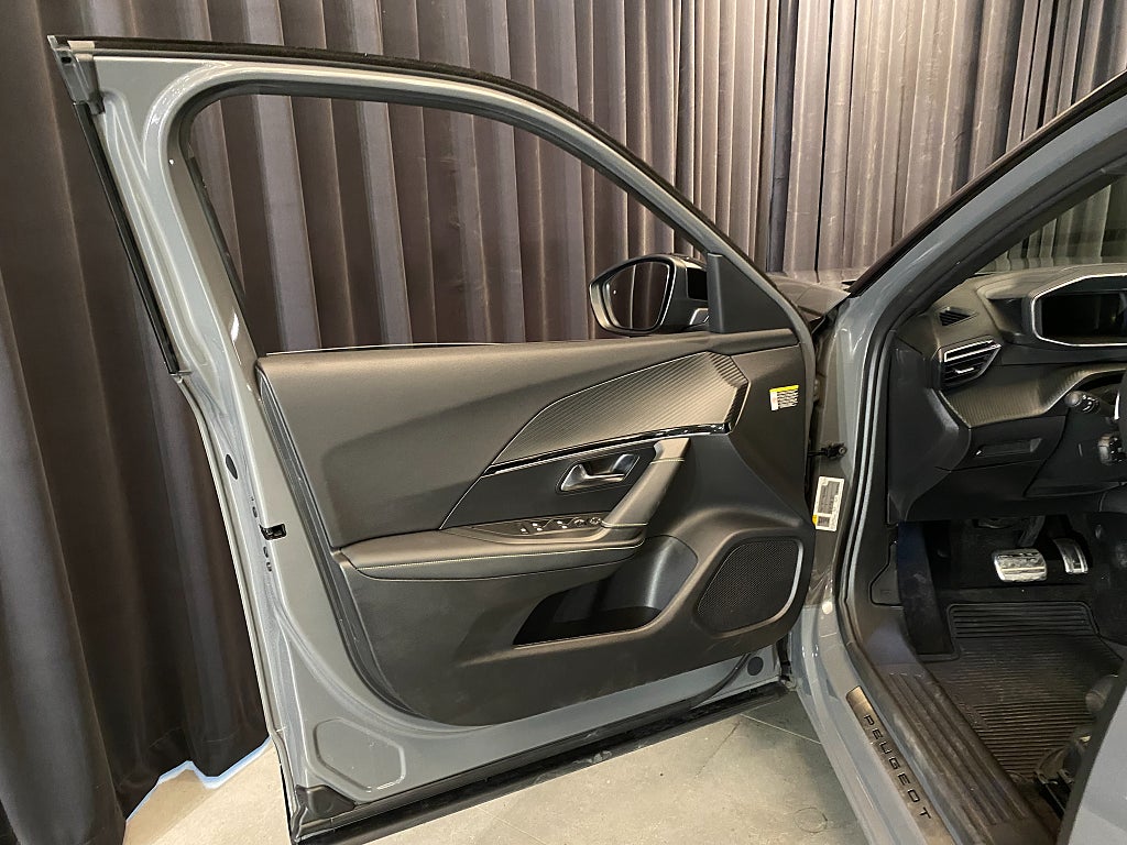 Car Image car-175124-3be95575fd5819a5109a9091a56ea768