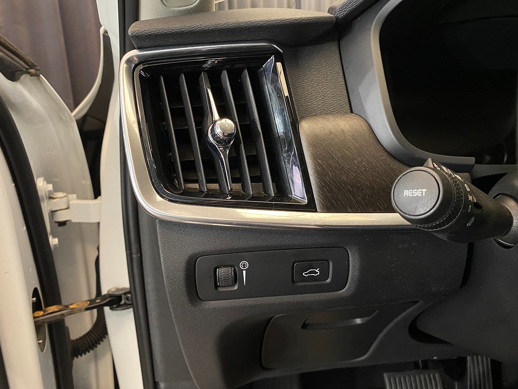 Car Image car-175189-886d18dc3d393cc7972124ebe623eee0