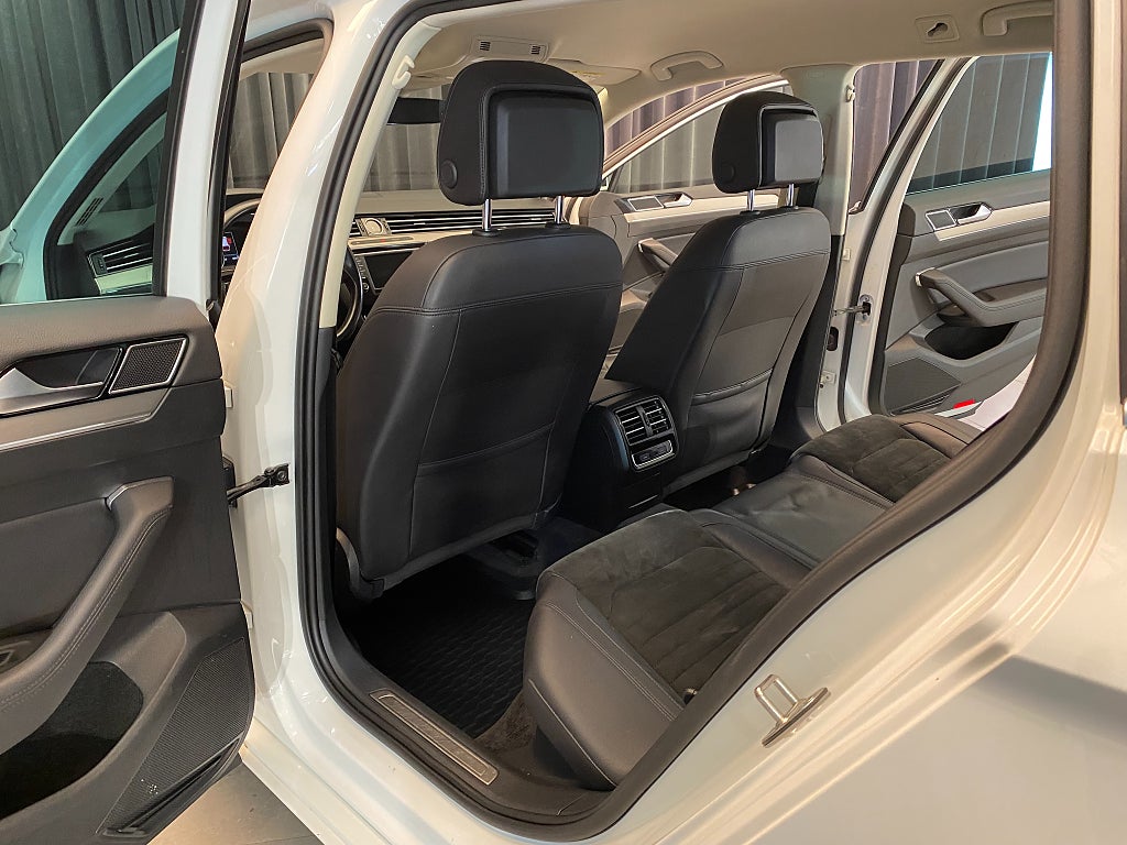 Car Image car-175193-493d6b368cab92b7ea4327bd74789df3