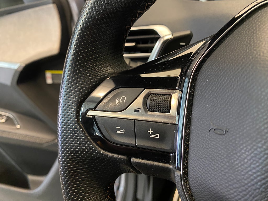 Car Image car-175599-31b1a6302398e29cfbf3ba315ec1a716