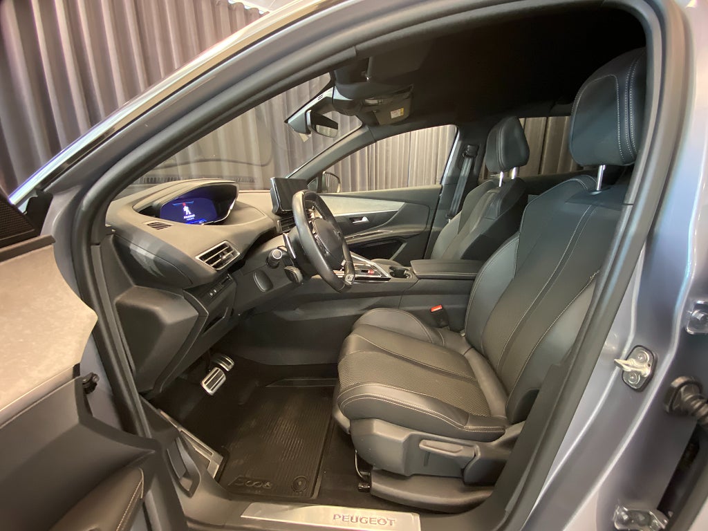 Car Image car-175599-4055483b9b94e6d4f661742c9f302187