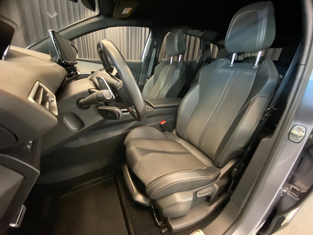 Car Image car-175599-62ce768e6557c3b3de1db85abb1c550a