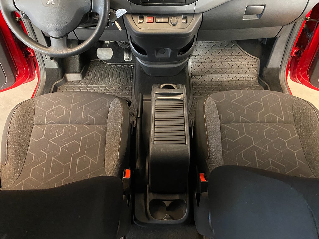 Car Image car-175604-d8013da732b66c52ce627796f5d62a62