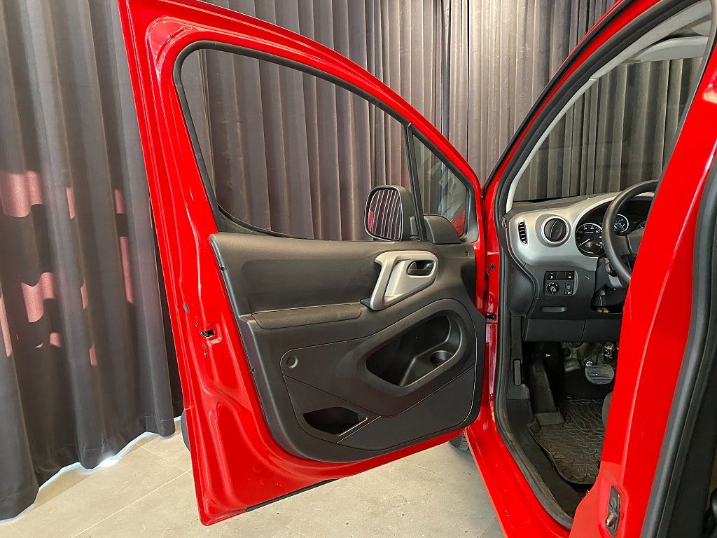 Car Image car-175604-e5c7cfafd02917edaa62494dc2c47c2d