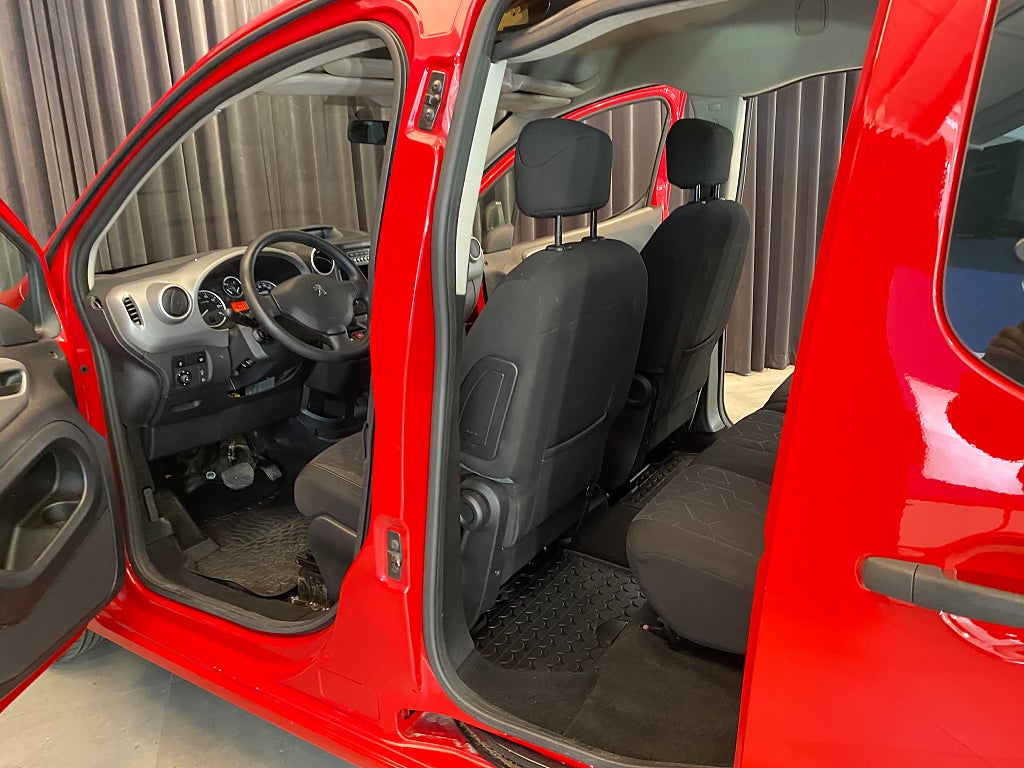 Car Image car-175604-e9fd40e1f55170ff098a8eb5ddff8e5e