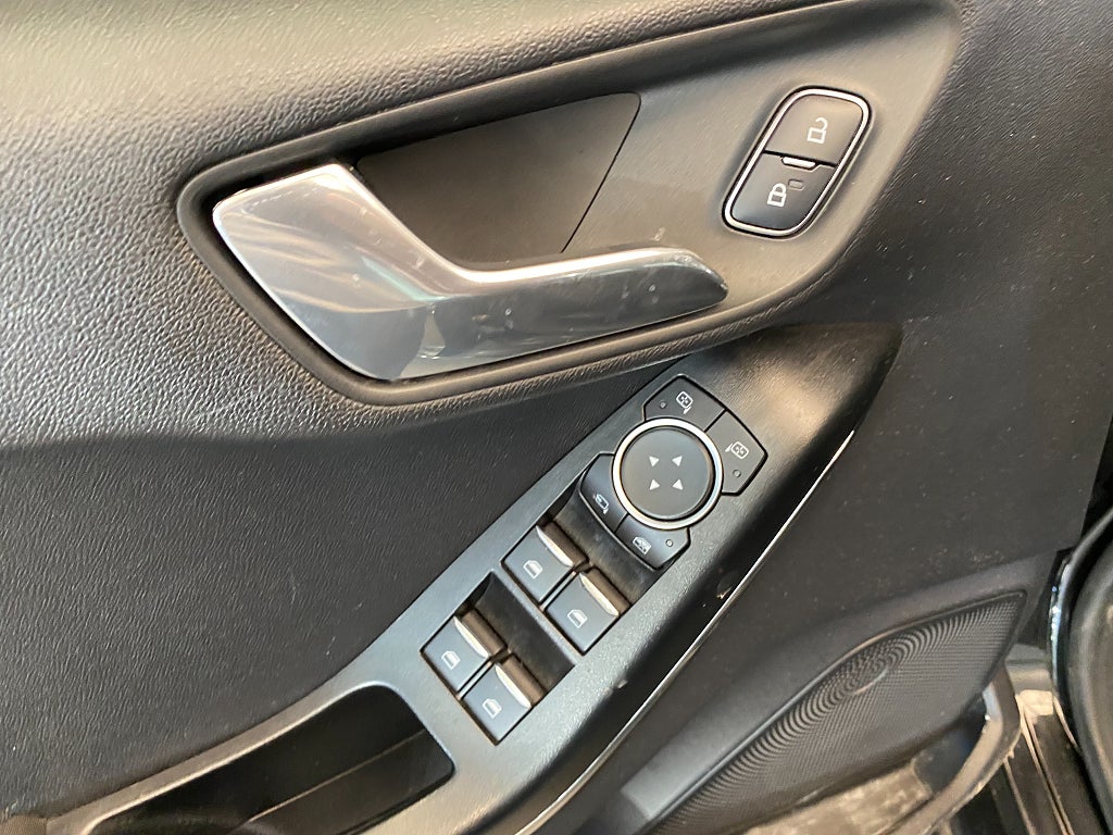 Car Image car-175606-84cf045687143119efaadd92467b01e2