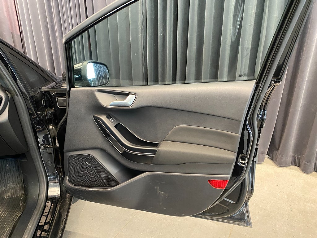 Car Image car-175606-e3c29f29e5bcddf86ca58a61904482fd