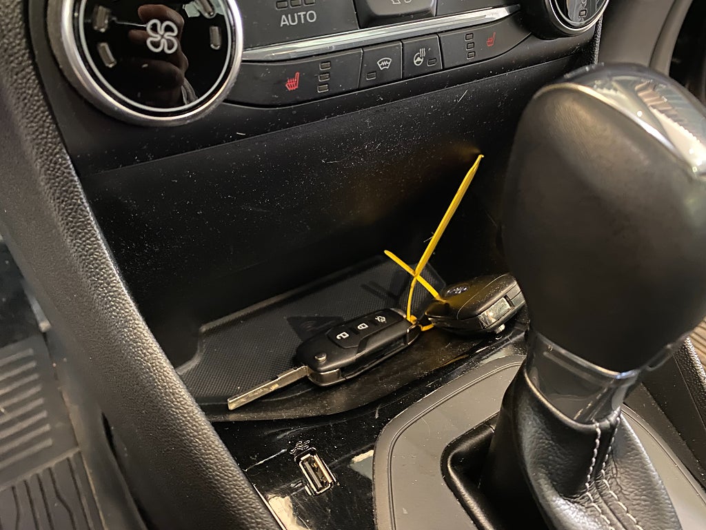 Car Image car-175606-fbe16a914987a493666bdcfa45539657