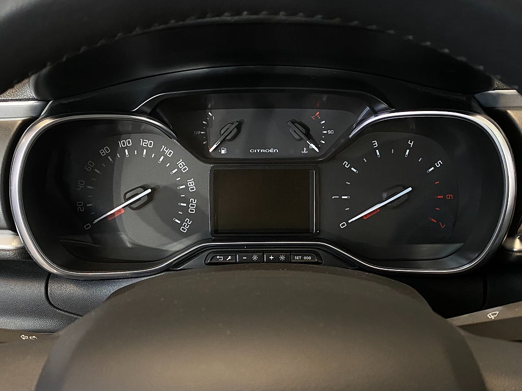 Car Image car-175609-f966f6da034d4868ed8ec3c1916f158e