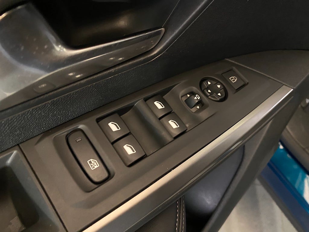 Car Image car-175786-0ea4de0702f13a7b34e5ff93a09065c9