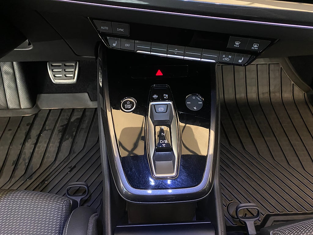 Car Image car-175911-60e94971cf67ea1fe344c6985552e445