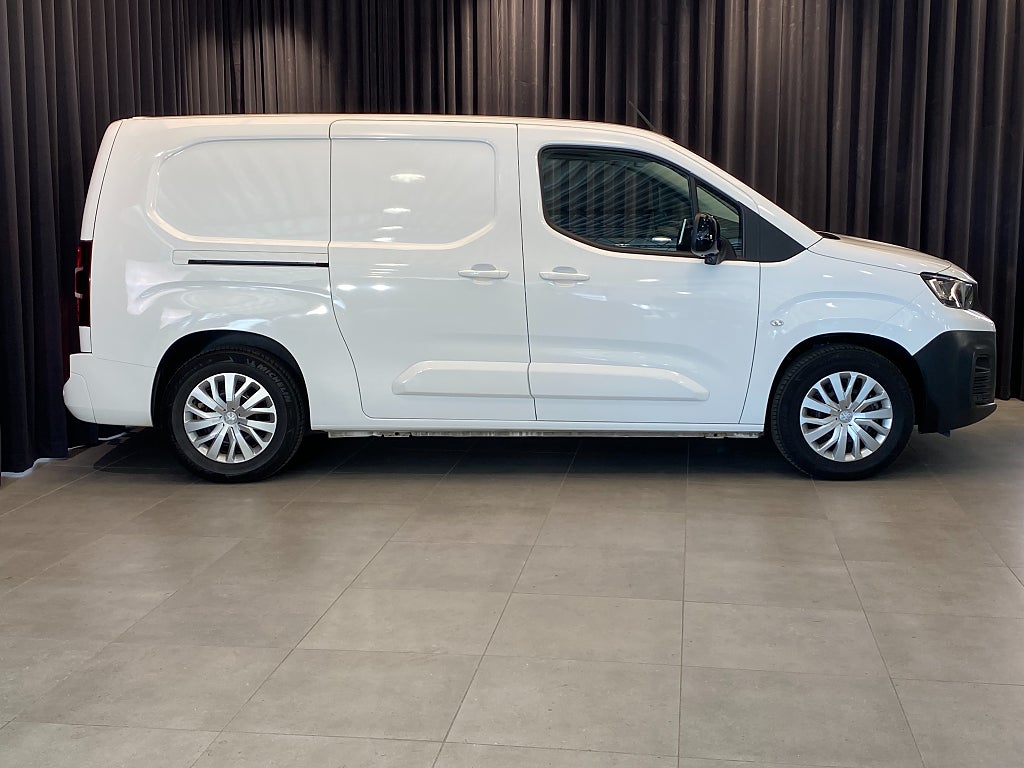 Car Image car-175990-7290c1089443275b6dd0957b167d3481