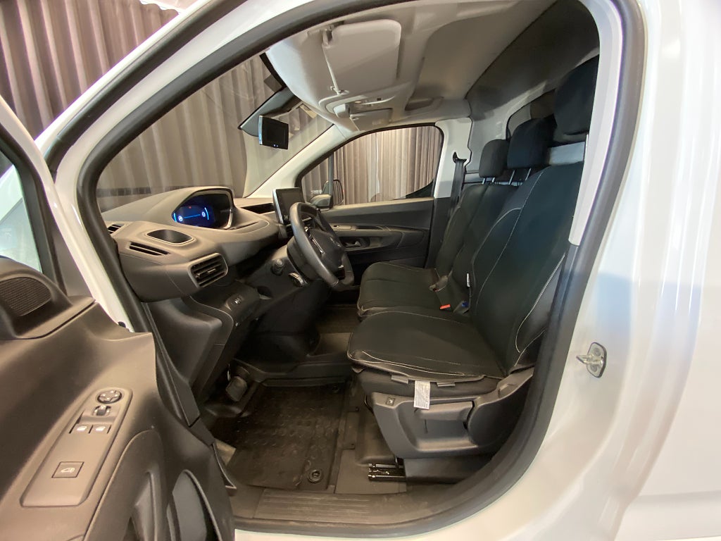 Car Image car-175990-8b5f10c81e97b0ffb5daaba9ffa9a5b0