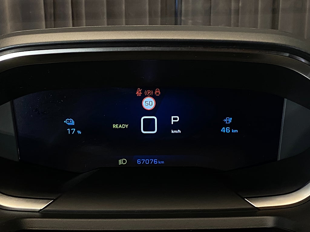 Car Image car-175990-b8328e196d15dfcd507bdde0c5c4a65d