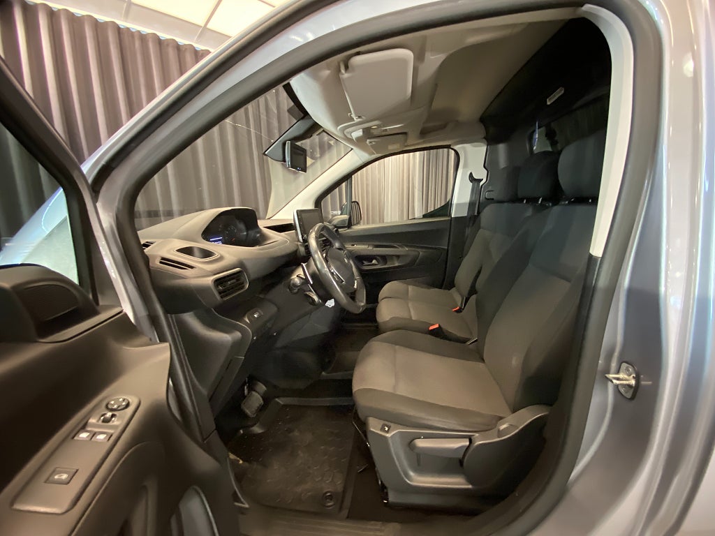 Car Image car-176061-16207892c4bb3357af618811069cca90