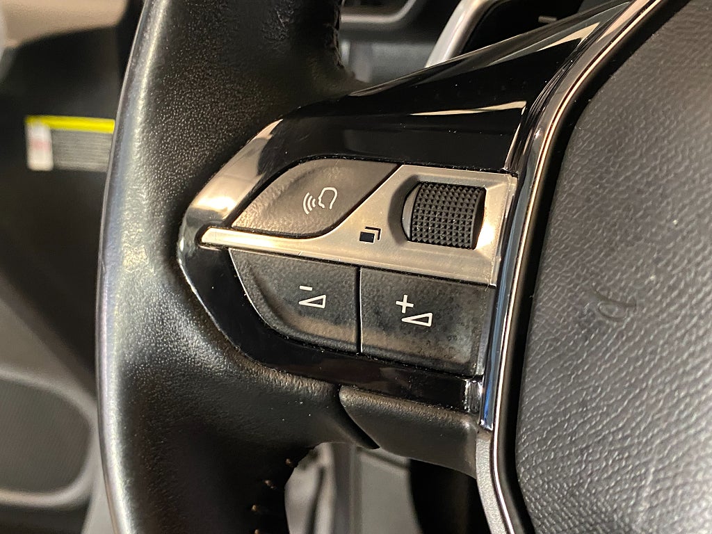 Car Image car-176061-eec8da8c7de3ac126a46a5731d7b99fb