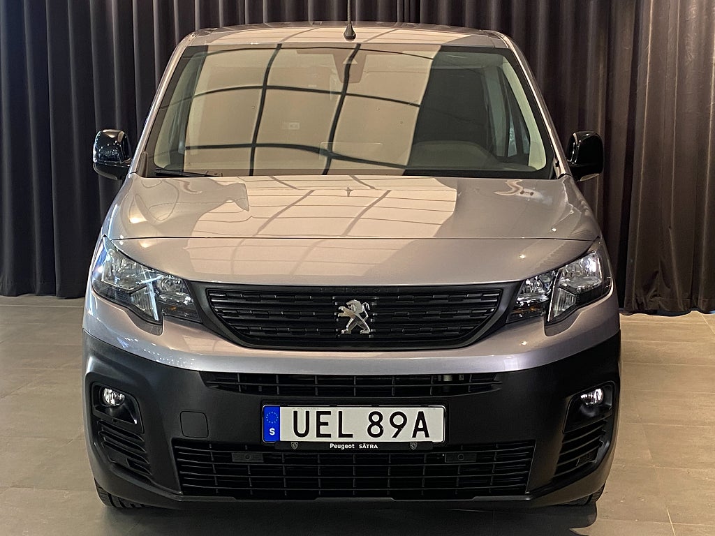 Car Image car-176061-f5beae606c0f601d44b397a79435a579
