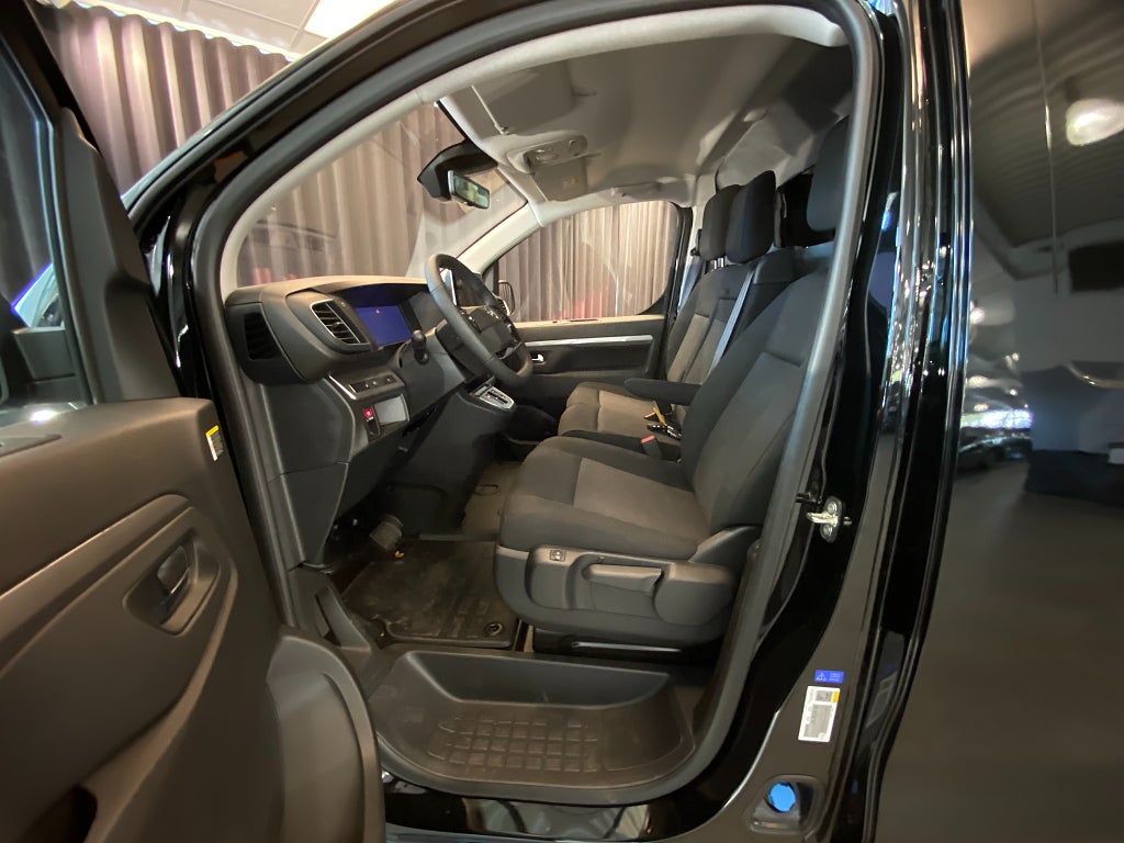 Car Image car-176615-79ca71ee6d2bd4ca484af65336b71f3d
