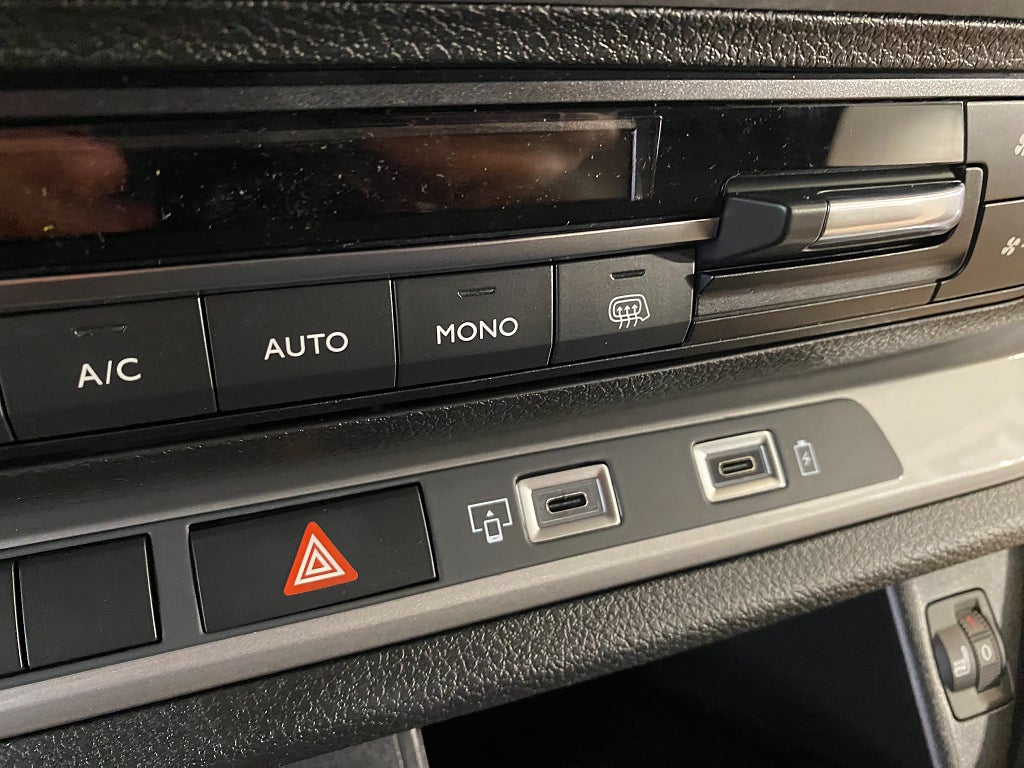 Car Image car-176615-aefaaefb6f0f90d6c39b4f4f81897a77