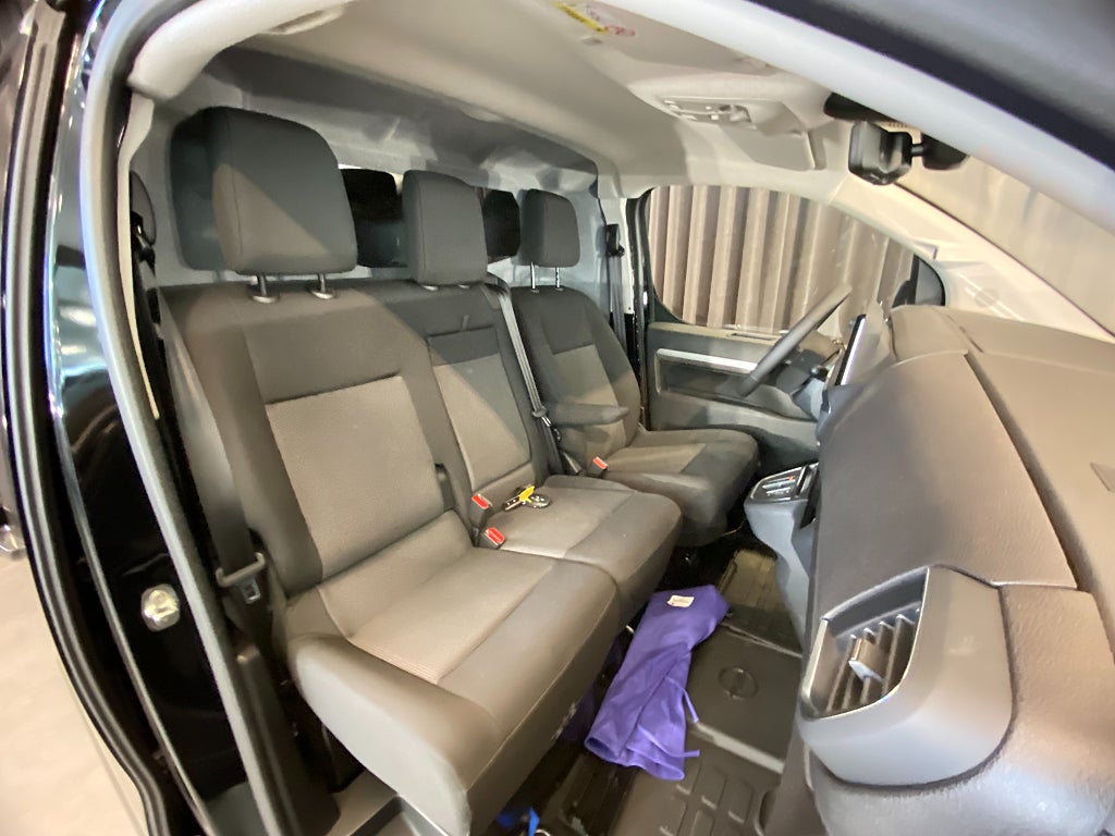 Car Image car-176615-ead5e0f7da140891b110ff27bfb13471