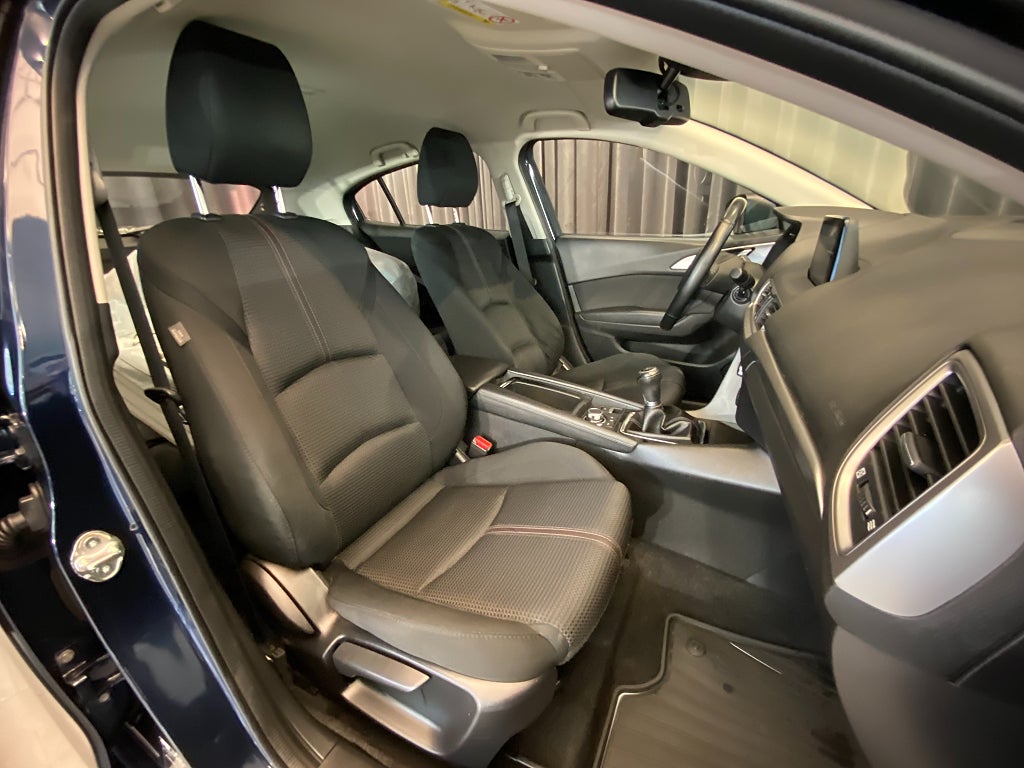 Car Image car-176667-9f80411cb4aba33c6558a05ad86ebcee