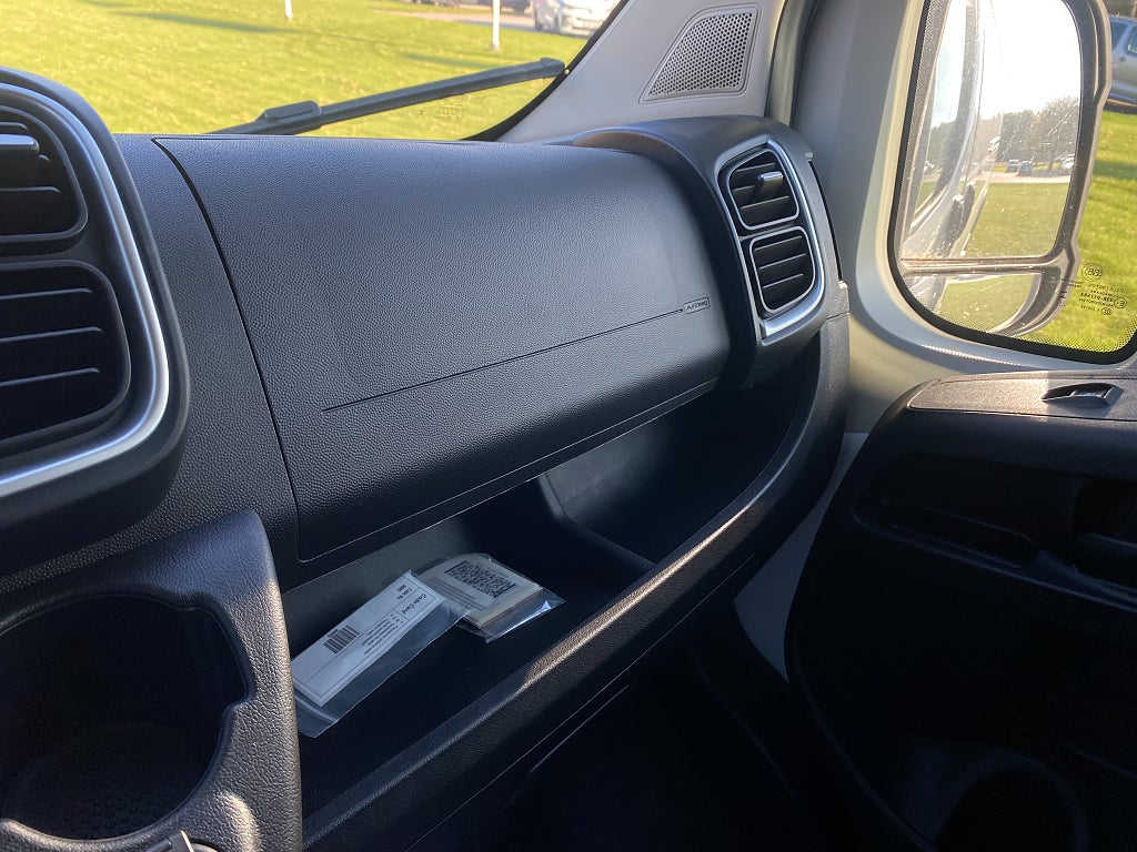 Car Image car-176894-2f9427fa8d17a7dbdd041e77c141a35a