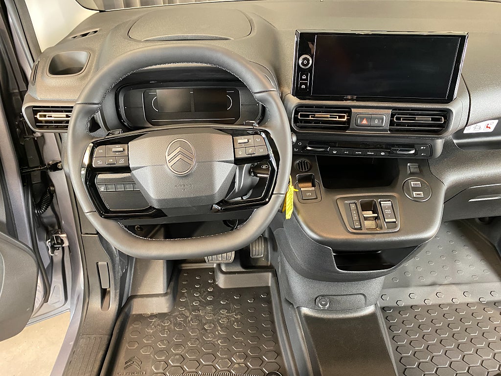 Car Image car-176995-07e59101971450f17860b908b0307b33