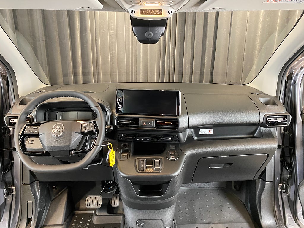 Car Image car-176995-dfb29e200fd70a52889aeb4907b3402e