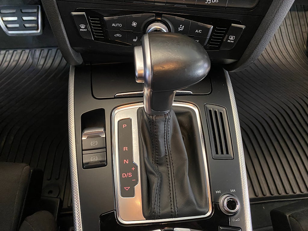 Car Image car-177029-2783982fc01ca44bf5f04e9bbd7139df