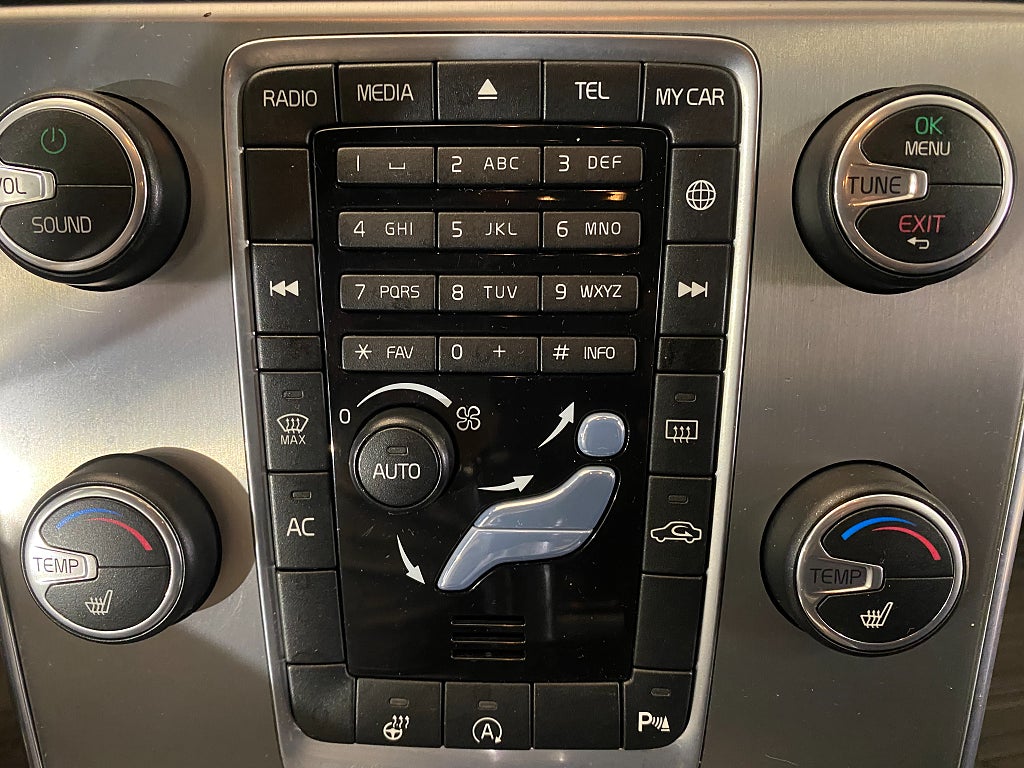 Car Image car-177235-038bc55c7692312175530efd2b791ffe
