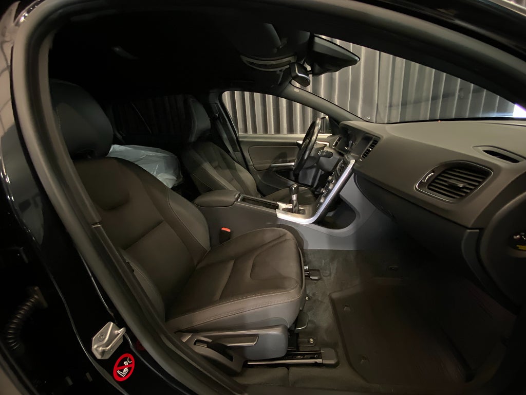 Car Image car-177235-7925a701ab6bc6332d45f27e40c4bcfc