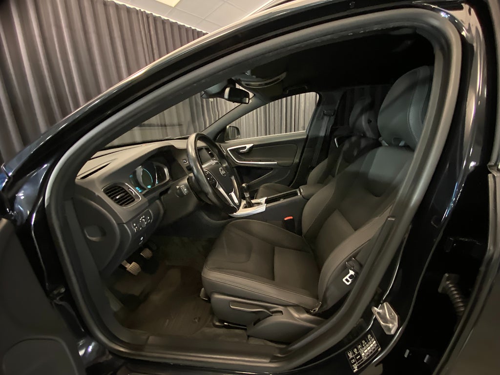Car Image car-177235-a88d43247bc0f3632697005be32f50c4