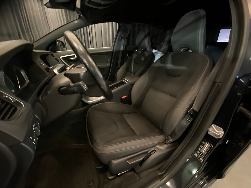 Car Image car-177235-ec46acf0f57f5235785cf1d546823b9b