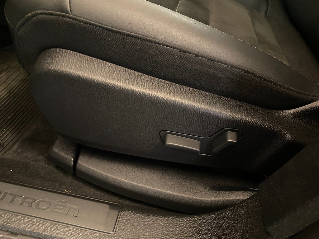 Car Image car-177282-68bed10ec374bb84b34f3e7604818fd3