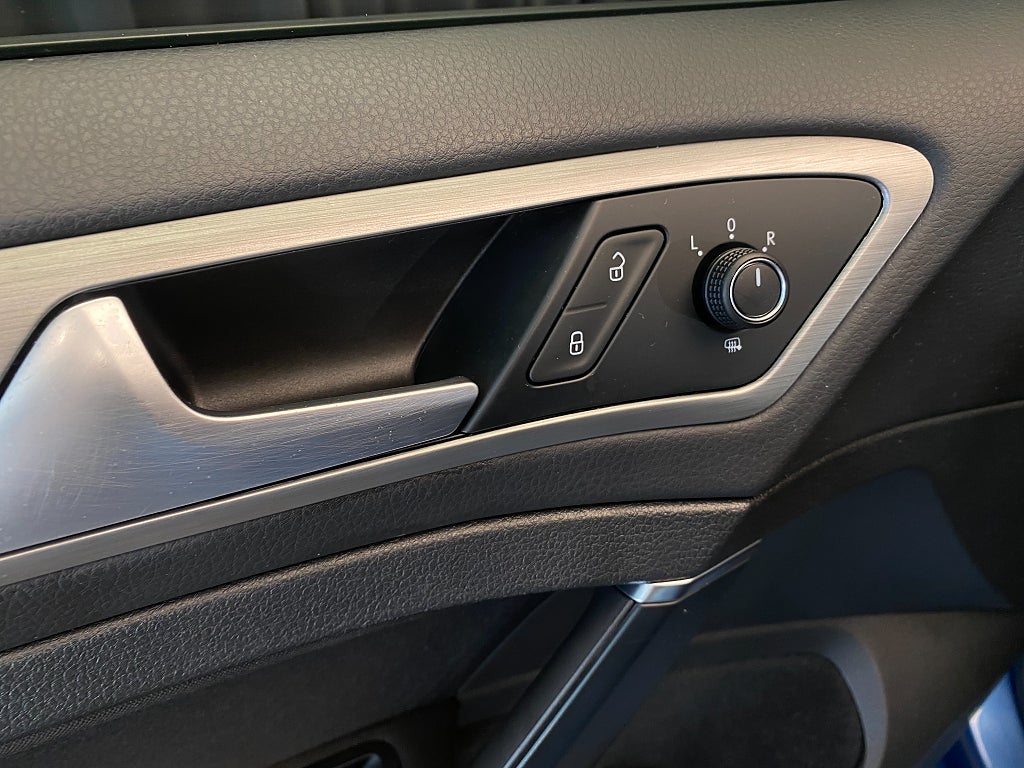 Car Image car-177466-7c4bf871b46f5b2499e688e2a1ed85c1