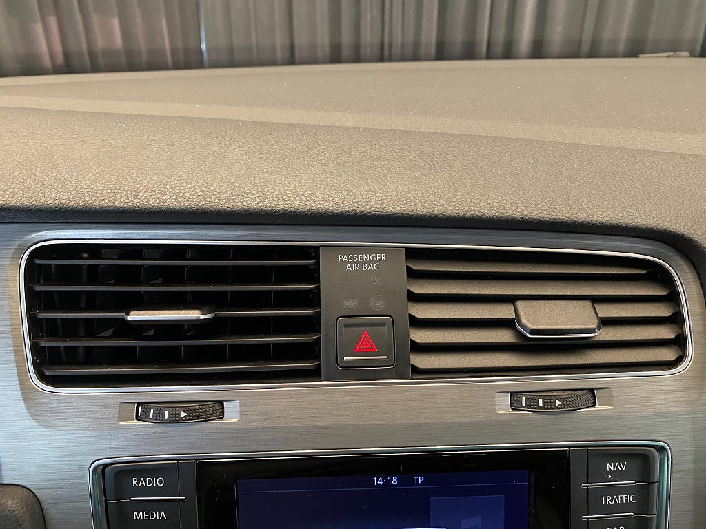 Car Image car-177466-a20007670c3383e6f559ec08f01c3ba4