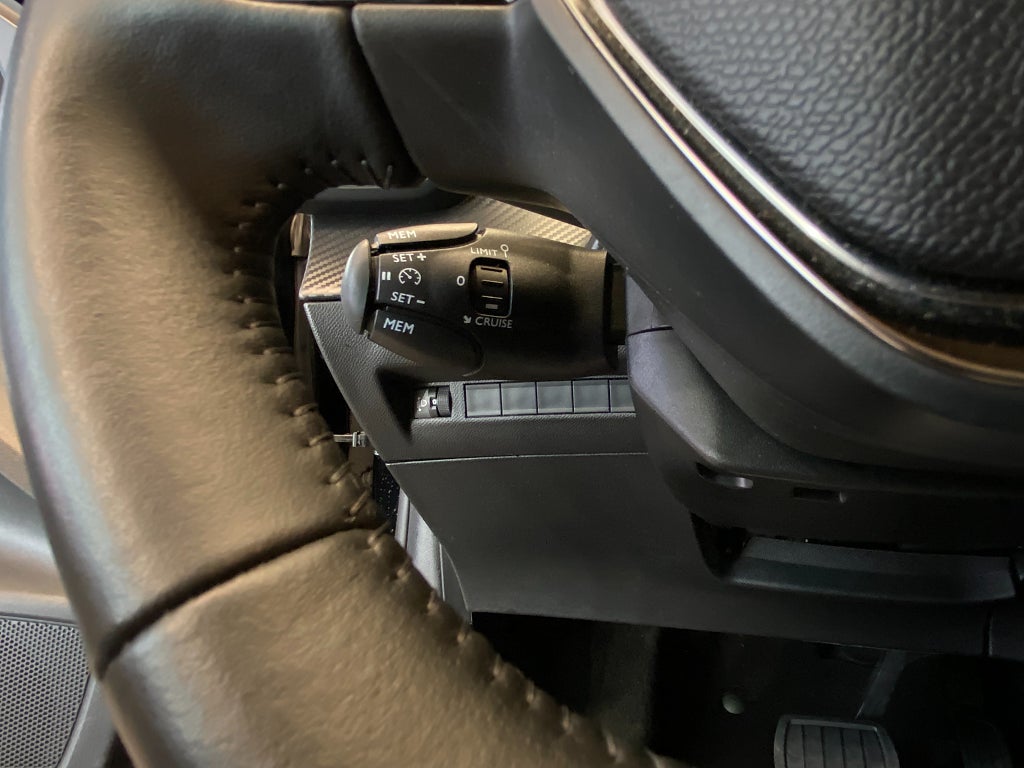 Car Image car-177553-db362712982ffb67ad45518e01634045