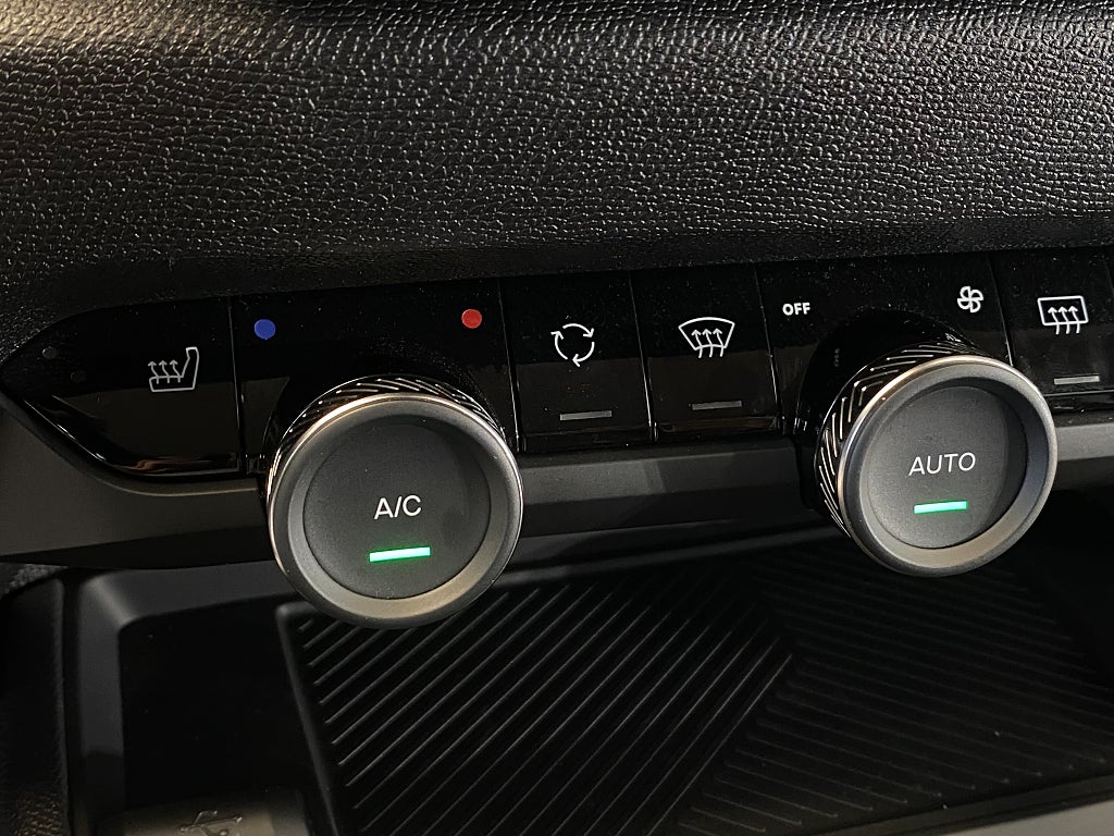 Car Image car-177684-03173953b1e57c78ecc209cc704ebb36