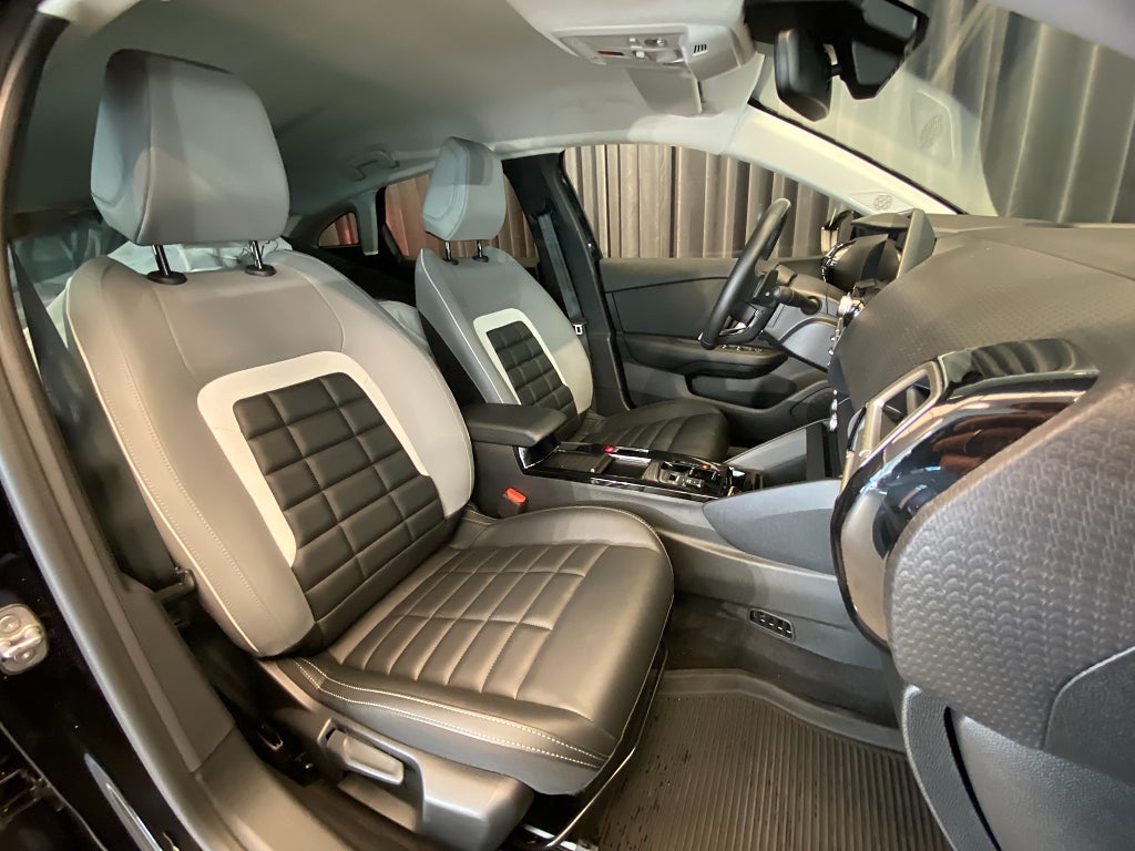 Car Image car-177684-19b7d5baed375e9b893035f686d8ce56